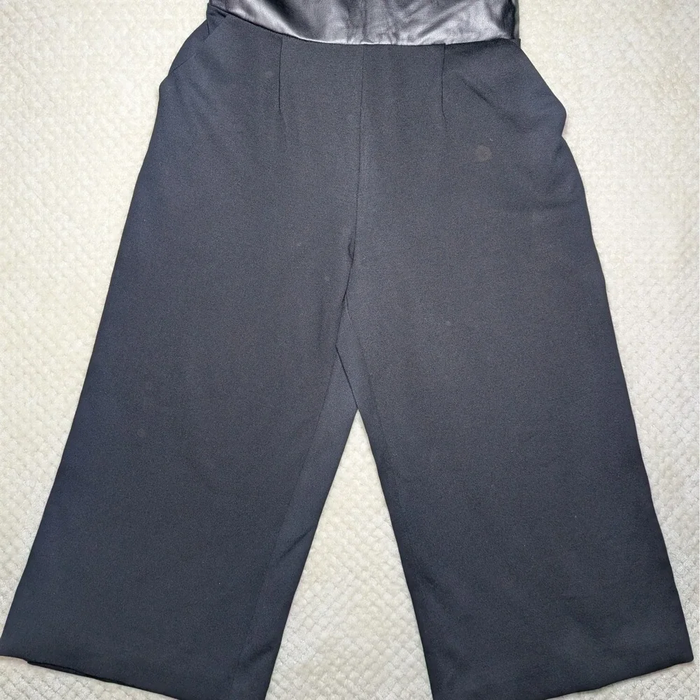Trina Turk Black Faux Leather Trim Wide Leg Culotte Jumpsuit Size‎ 2